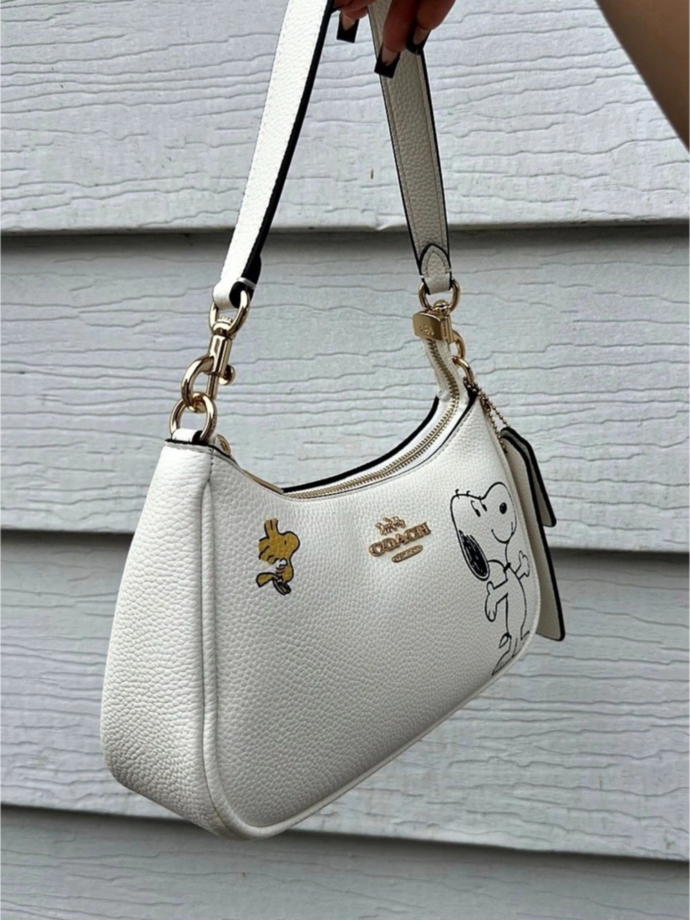 Coach White Snoopy Teri Shoulder Bag NWOT - Picture 7 of 11